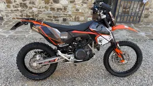 KTM 690 Enduro R (2009 - 11)  (4)