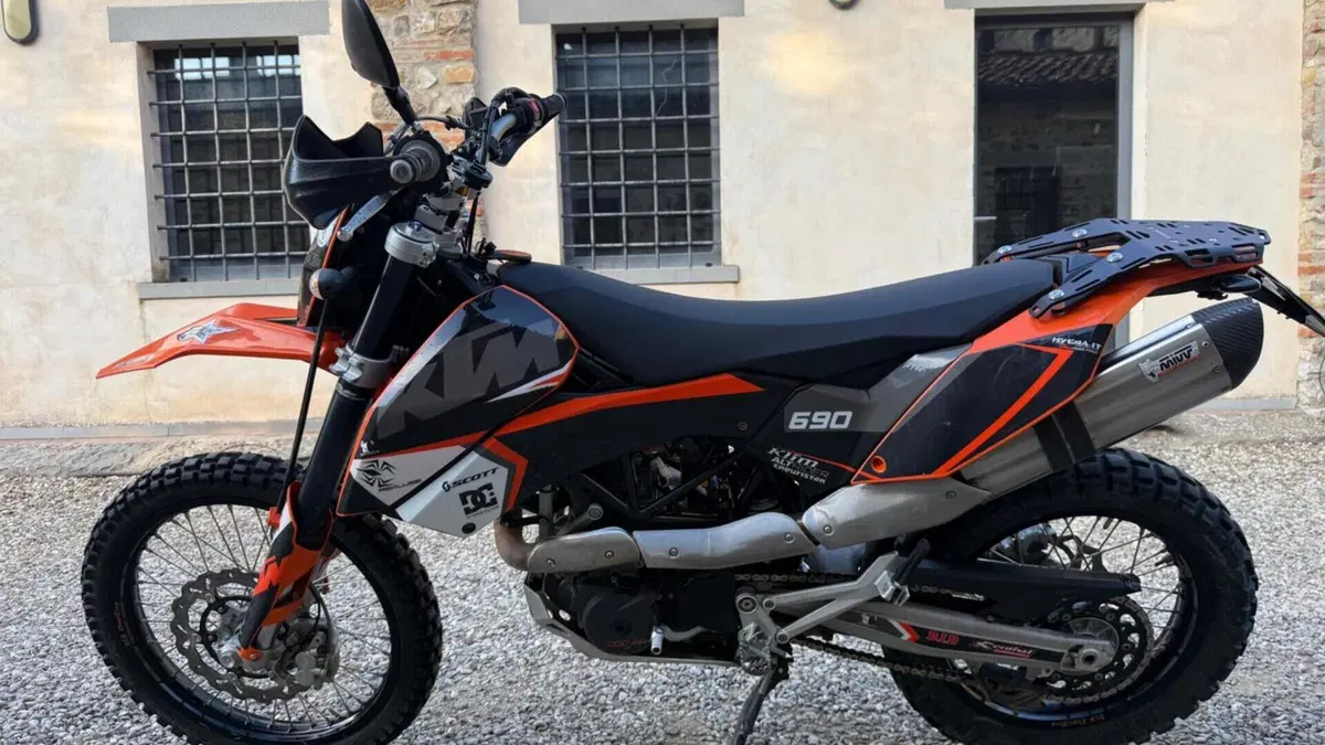 KTM 690 Enduro R (2009 - 11)  (6)