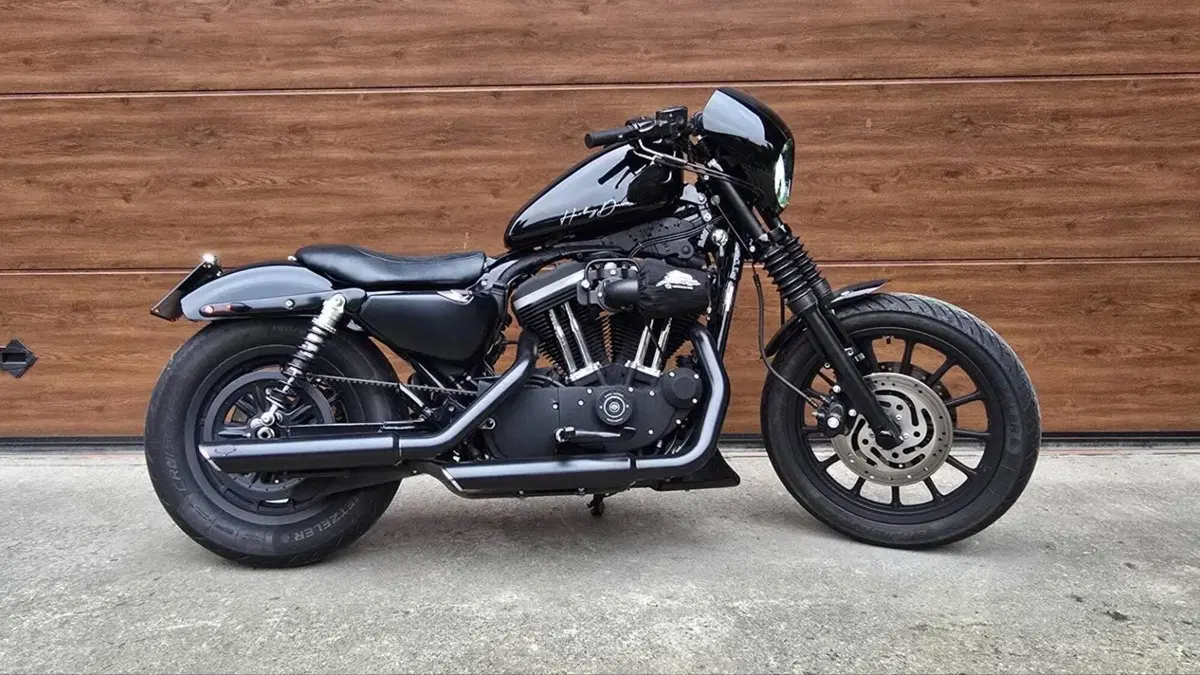 Harley-Davidson 883 R (2008 - 16) - XL 883R 