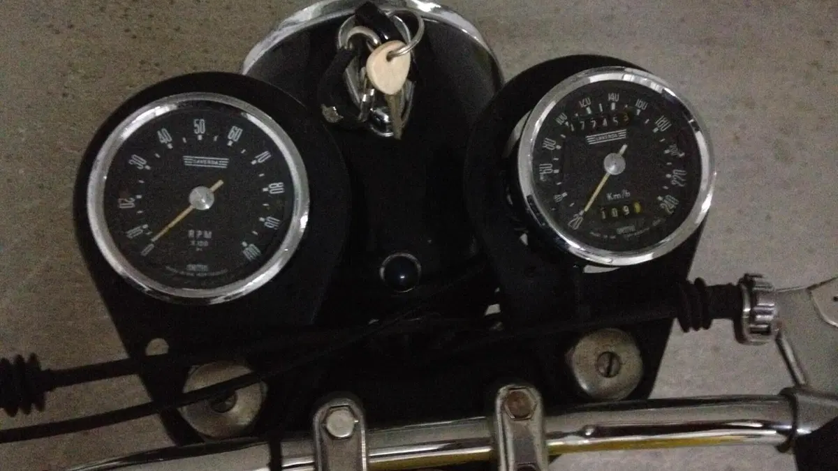 Laverda   (3)