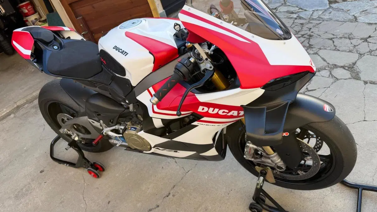 Ducati Panigale V4 S (2025 - 26)  (5)