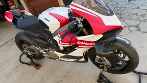 Ducati Panigale V4 S (2025 - 26)  (5)
