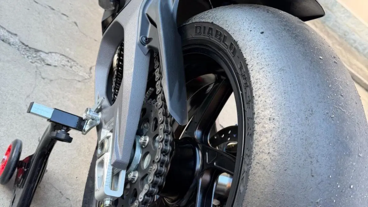 Ducati Panigale V4 S (2025 - 26)  (9)