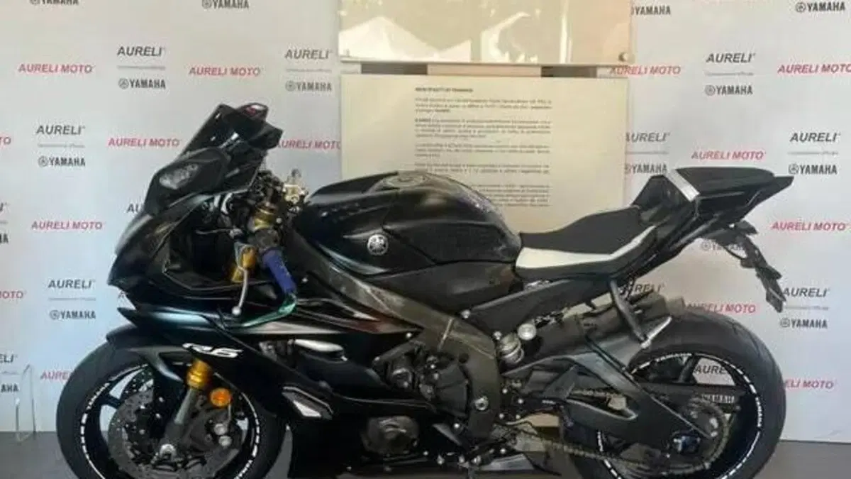 Yamaha YZF R6 (2017 - 20)  (2)