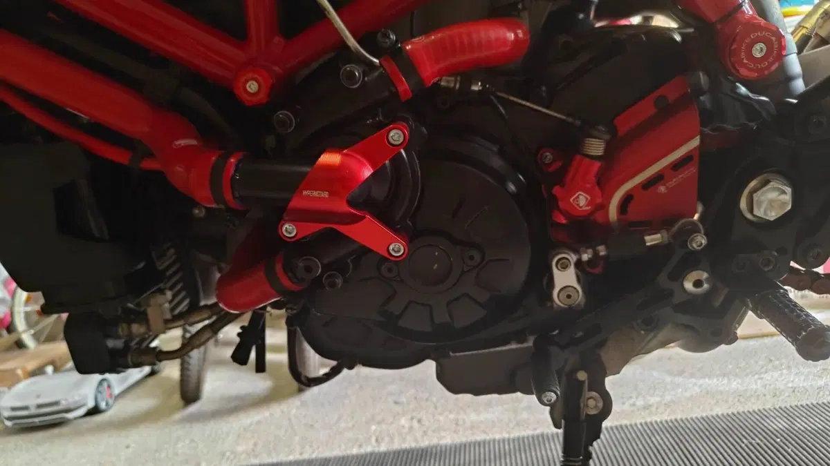 Ducati Hypermotard 939 SP (2016 - 18)  (5)