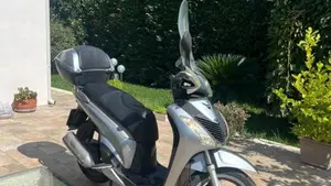 Honda SH 125 i (2009 - 12)  (5)