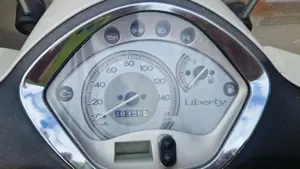 Piaggio Liberty 125 3V Full Optional (2013 - 15)  (4)