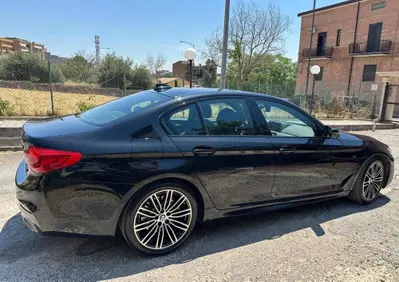 BMW Serie 5 520d 48V Msport (5)