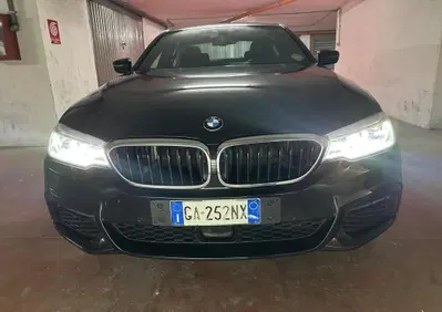 BMW Serie 5 520d 48V Msport (8)