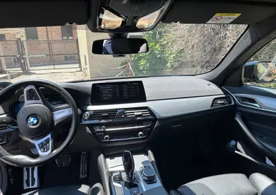 BMW Serie 5 520d 48V Msport (15)