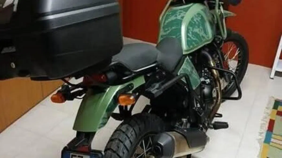 Royal Enfield Himalayan 411 (2021 - 24)  (2)