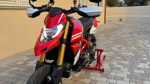 Ducati Hypermotard 950 SP (2022 - 25)  (2)