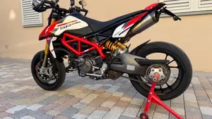 Ducati Hypermotard 950 SP (2022 - 25)  (4)