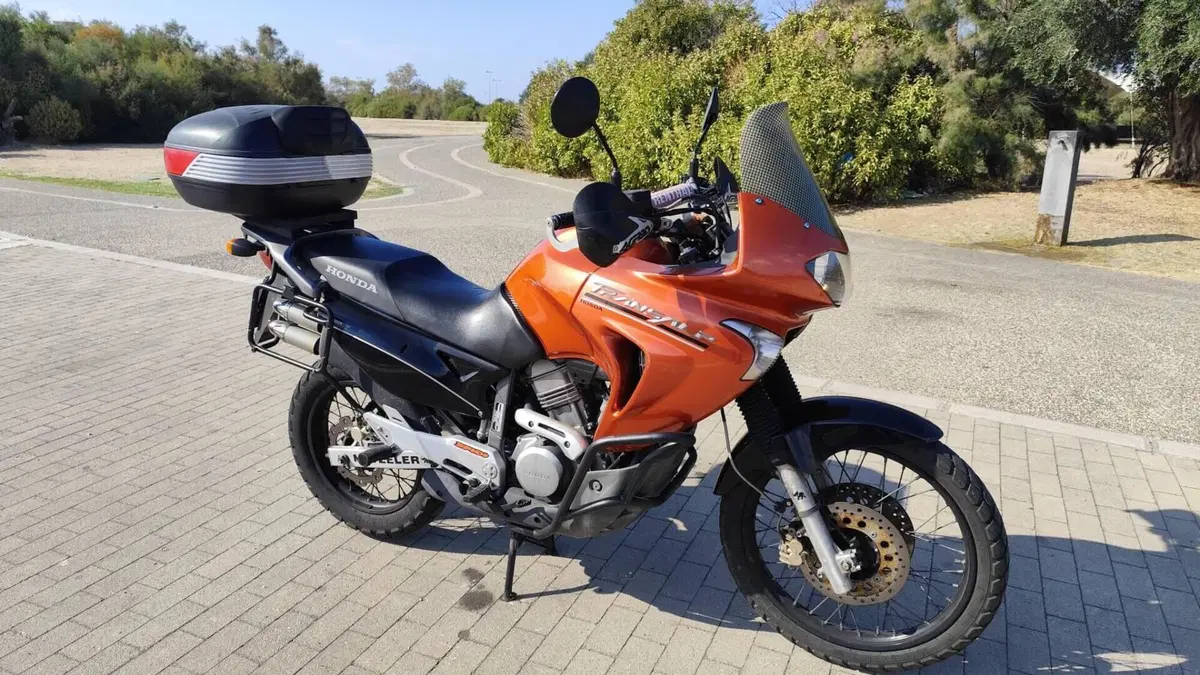 Honda Transalp XL 650V (2005 - 06)  (2)