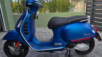 Vespa GTS 300 Hpe (2021 - 22) usata