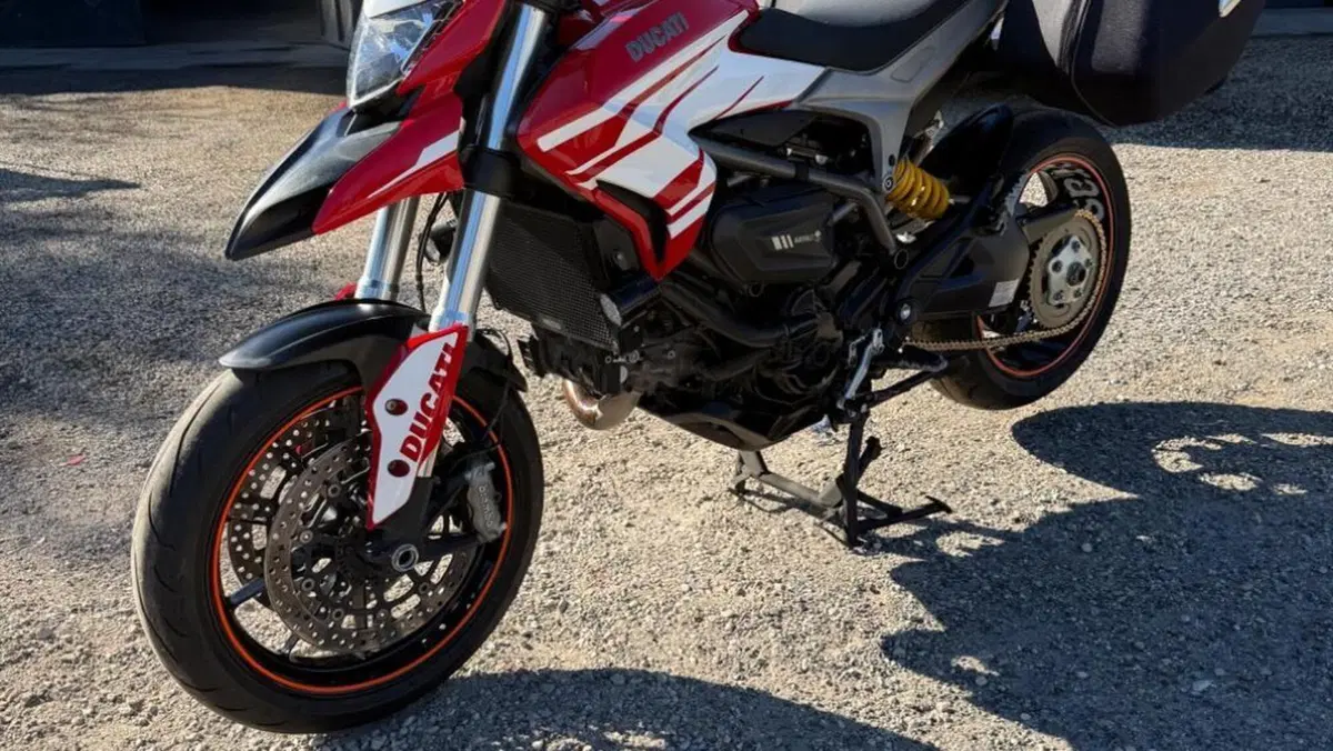 Ducati Hyperstrada 821 (2013 - 15)  (3)