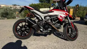 Ducati Hyperstrada 821 (2013 - 15)  (6)
