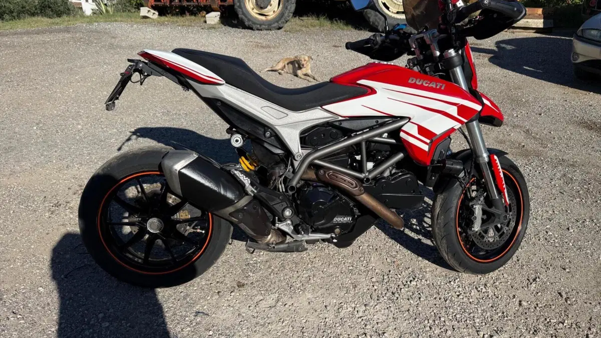 Ducati Hyperstrada 821 (2013 - 15)  (7)