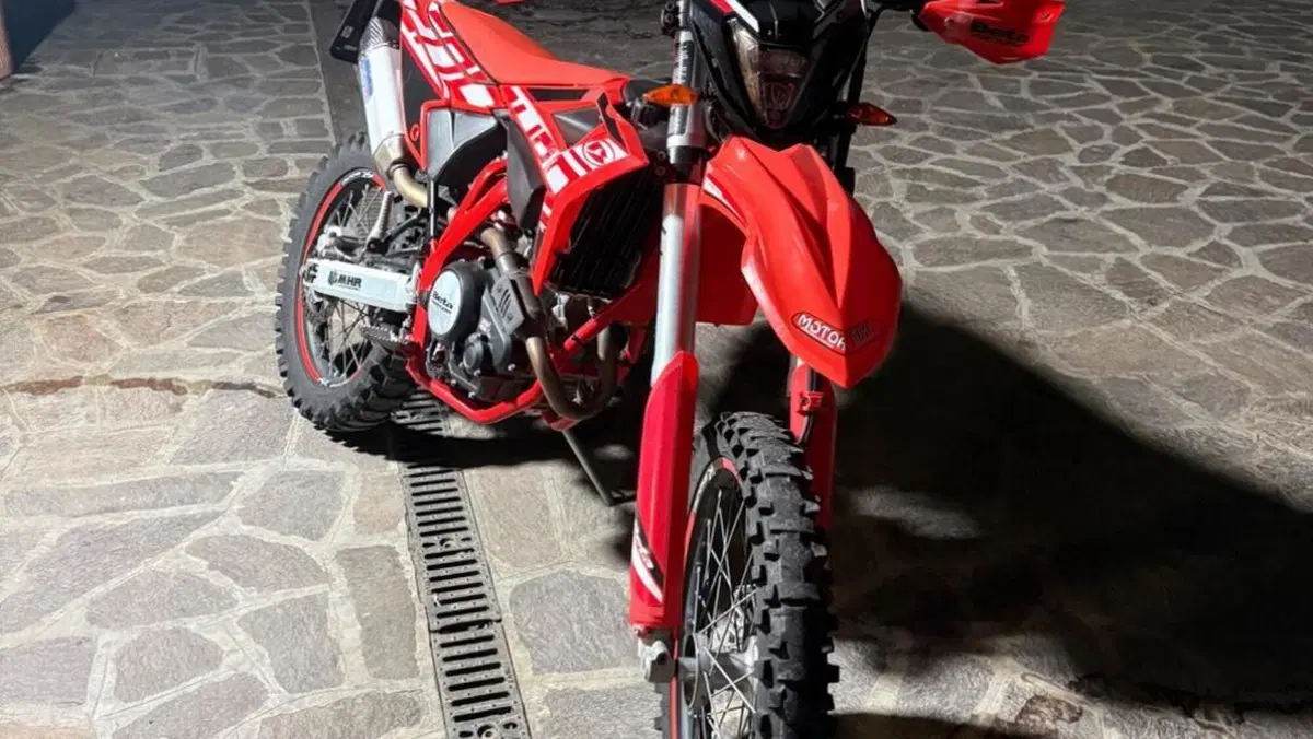 Betamotor RR 125 4T Enduro LC (2021 - 23)  (2)
