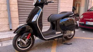 Vespa GTS 125  (4)