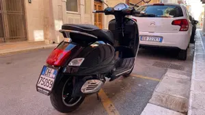 Vespa GTS 125  (5)