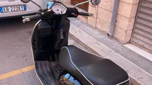 Vespa GTS 125  (6)