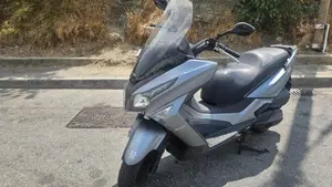 Kymco X-Town 300i ABS (2016 - 20)  (2)