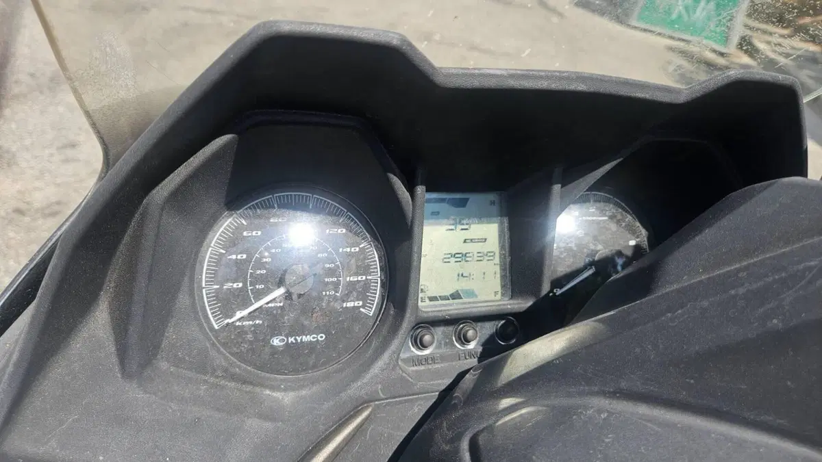 Kymco X-Town 300i ABS (2016 - 20)  (4)