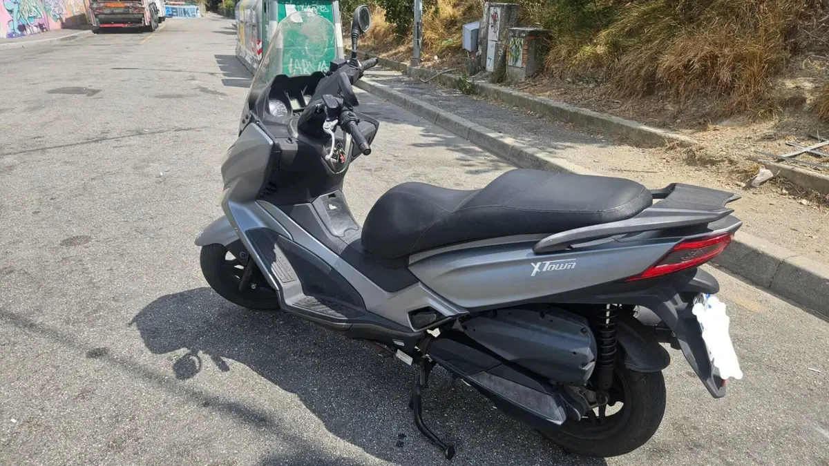 Kymco X-Town 300i ABS (2016 - 20)  (6)