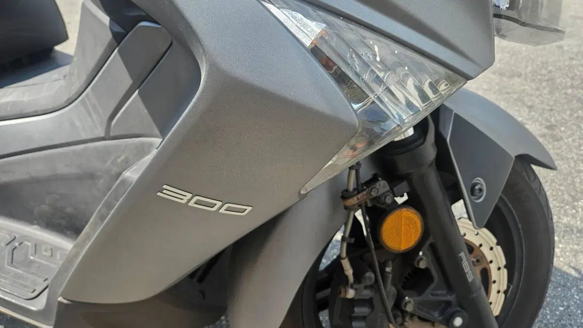 Kymco X-Town 300i ABS (2016 - 20)  (11)