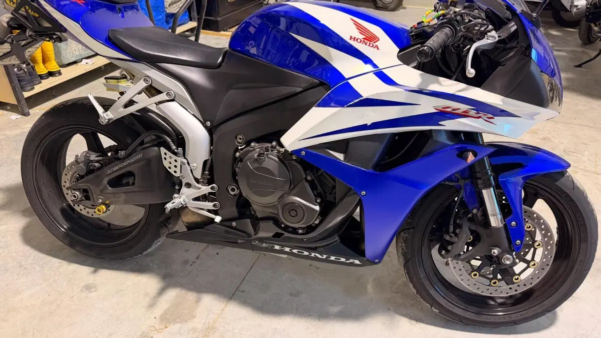 Honda CBR 600 RR (2007 - 08) 