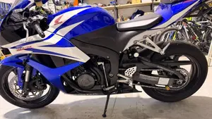 Honda CBR 600 RR (2007 - 08)  (3)