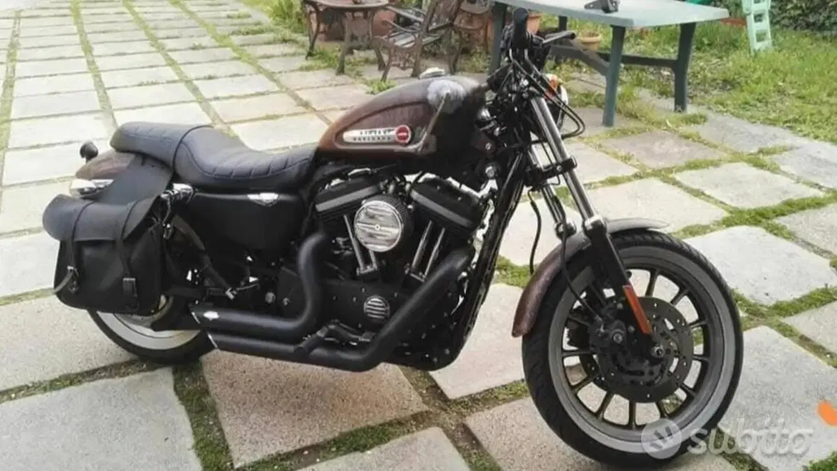 Harley-Davidson 883 R (2008 - 16) - XL 883R 
