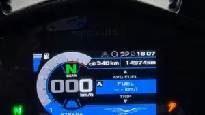 Moto Guzzi V85 TT Evocative Graphics (2019 - 20)  (6)