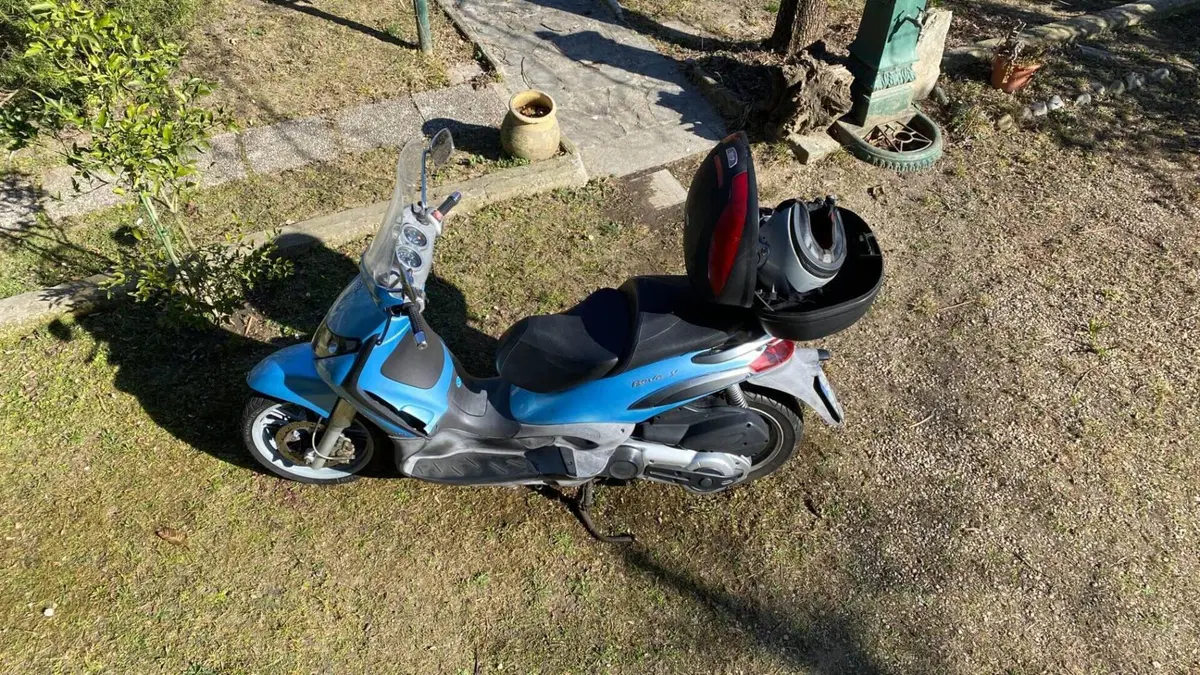 Piaggio Beverly 400 i.e. (2006 - 10)  (10)