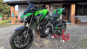 Kawasaki Z 900 (2017 - 18) 
