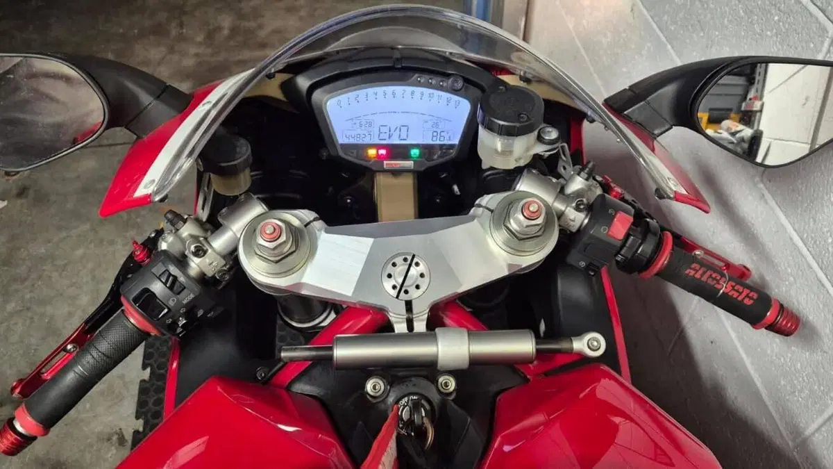 Ducati 848 EVO Corse Special Edition (2011 - 13)  (20)