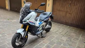 Honda X-ADV 750 Special Edition (2026 - 27)  (4)