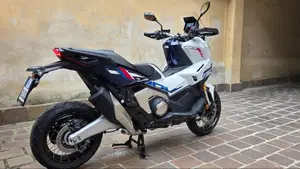 Honda X-ADV 750 Special Edition (2026 - 27)  (2)