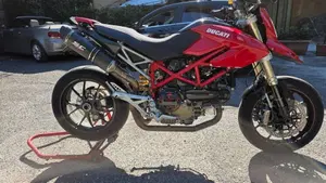 Ducati Hypermotard 1100 S (2007 - 09)  (4)