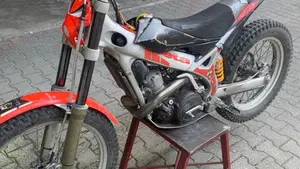 Betamotor REV-3 125 (2002 - 05)  (3)