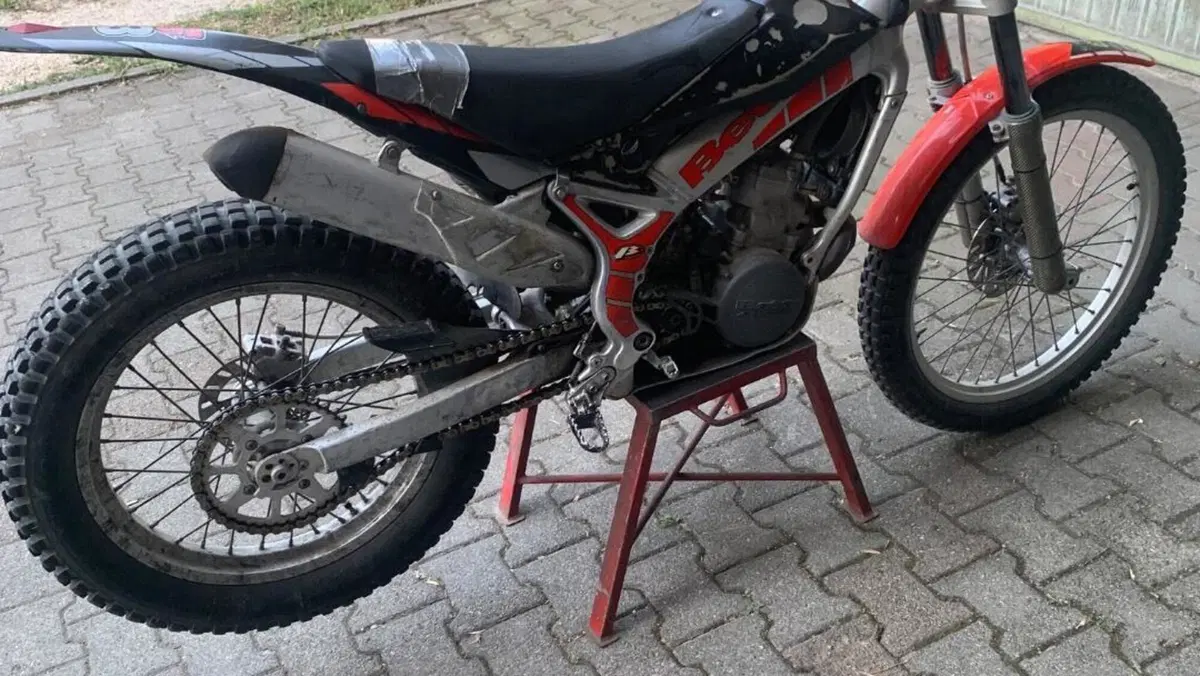 Betamotor REV-3 125 (2002 - 05)  (6)