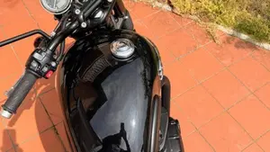 Triumph Bonneville T120 Black (2021 - 25)  (5)