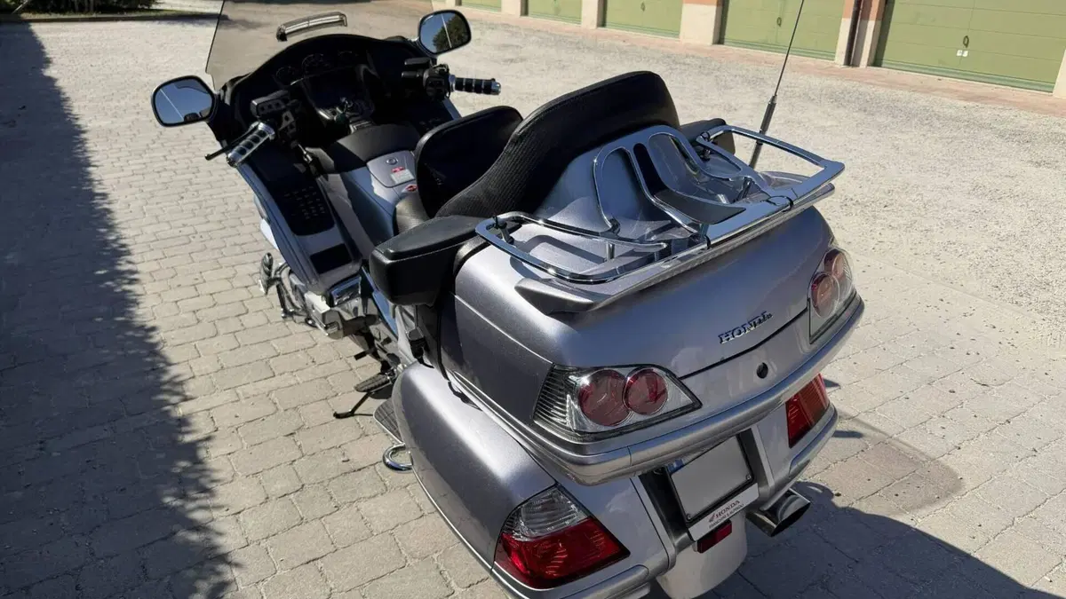 Honda GL 1800 Gold Wing (2007 - 11)  (7)