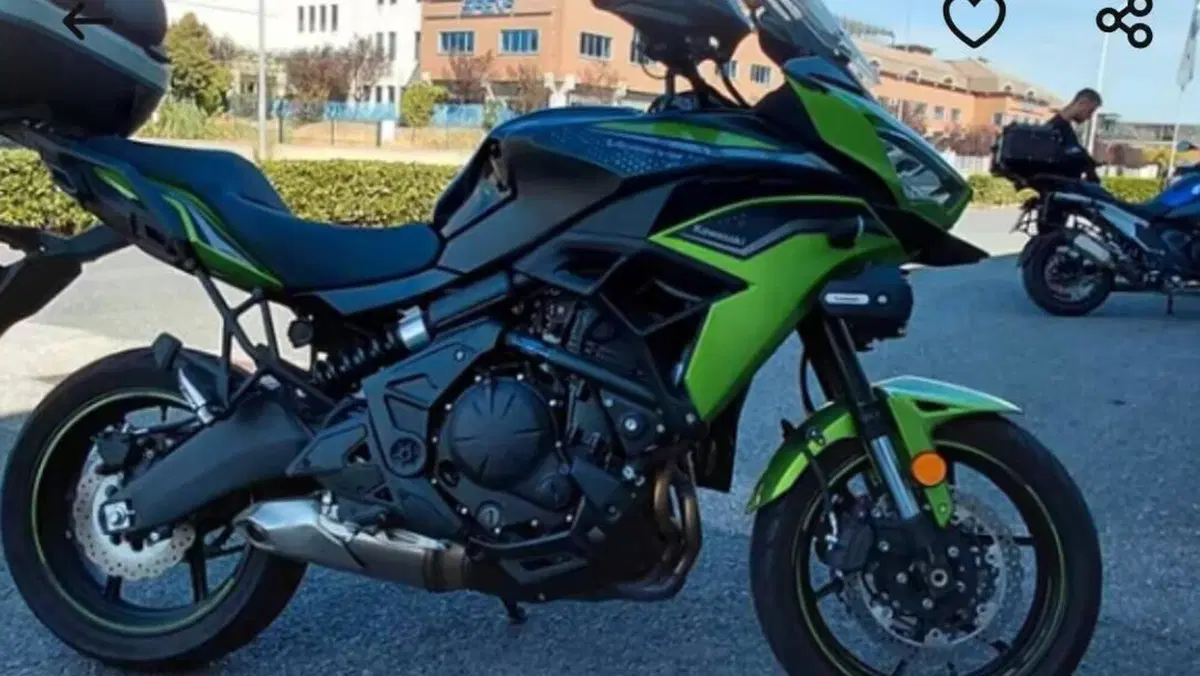 Kawasaki Versys 650 Grand Tourer (2022 - 24)  (2)