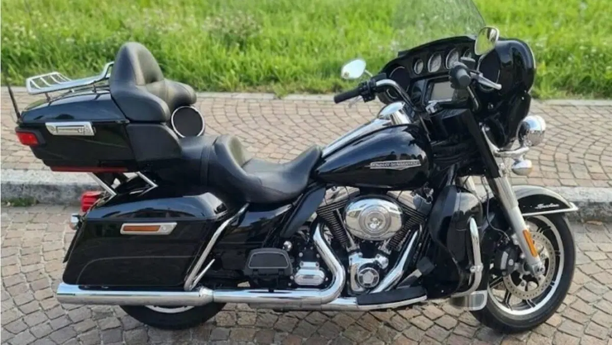 Harley-Davidson 1690 Electra Glide Ultra Limited (2014 - 15) - FLHTK  (6)