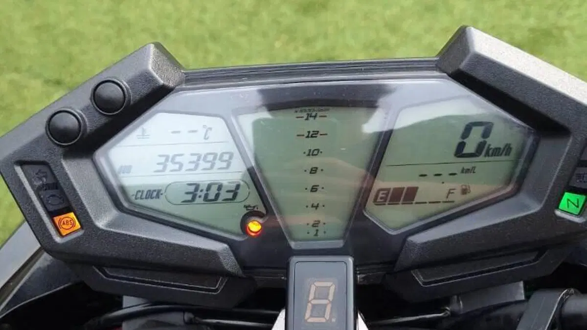 Kawasaki Z 800 ABS (2012 - 16)  (5)