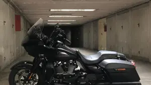Harley-Davidson 114 Road Glide Limited (2020) - FLTRK  (4)