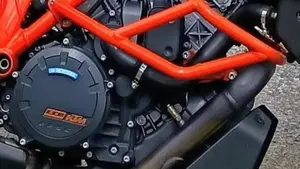 KTM 1290 Super Duke GT (2021 - 25)  (5)