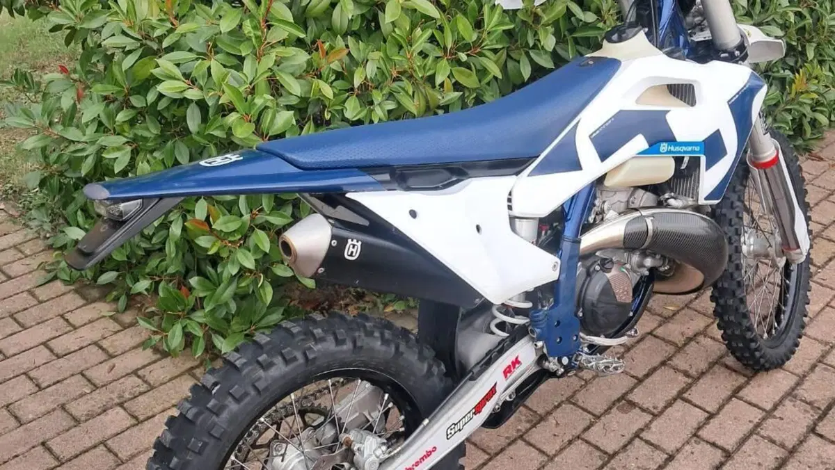 Husqvarna TE 300 (2026)  (2)
